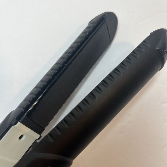 Yuchun Hair Straightener Curler 200 Degree Hot Tool 9 Inch Travel Size Children - Picture 4 of 8